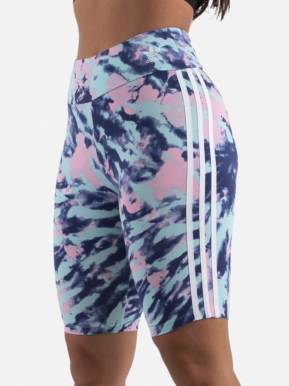 Adidas Originals Women’s Tie Dye Biker Shorts, Medium, Good Condition